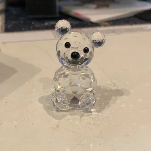 Dekoration  - En skit cool glas nalle Skriv till mig vid intresse eller för fler bilder ❤️ Endast swish 