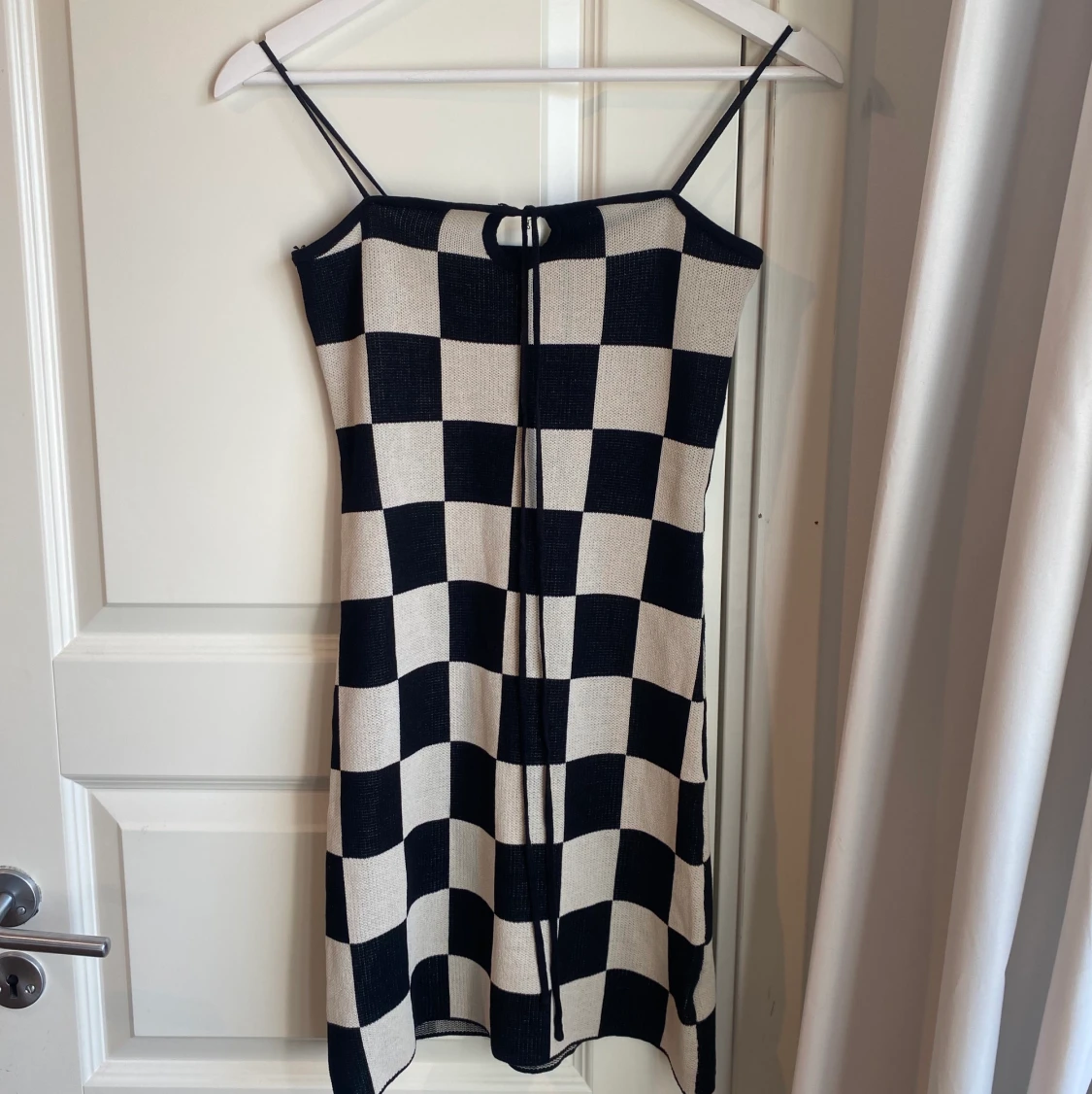 VINTAGE RUTIG KLÄNNING - 90