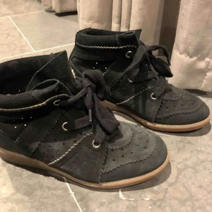 Isabel marant - Säljer dessa super fina Isabel maran sneskers, box finns kvar och är knappt använda, super fint skick