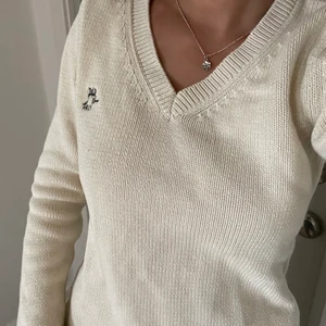 Tröja - Beige/vit tröja i fint skick!