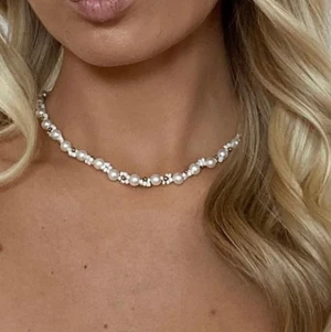 Halsband  - Pärlat halsband för 129kr🤍