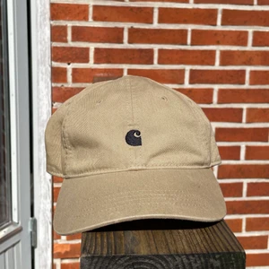 Carhartt Keps - Carhartt WIP keps - Strlk - ONE SIZE.                                  Är i nyskick och knappast använd.                                          Nypris 480kr - (Köparen står för frakten📮).  