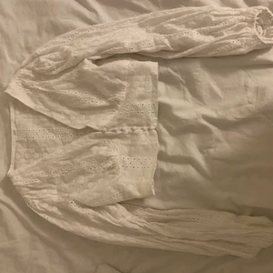 Topp från SHEIN  - Endast testat den, storlek M passar även S , pris kan diskuteras 