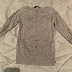 kofta zara - kofta från zara ljusgrå helt oanvänd fint skick storlek s