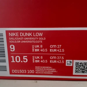 Nike Dunk Panda  - Aldrig använda från Restock för 2700 haft dom i ca 2 veckor hemma