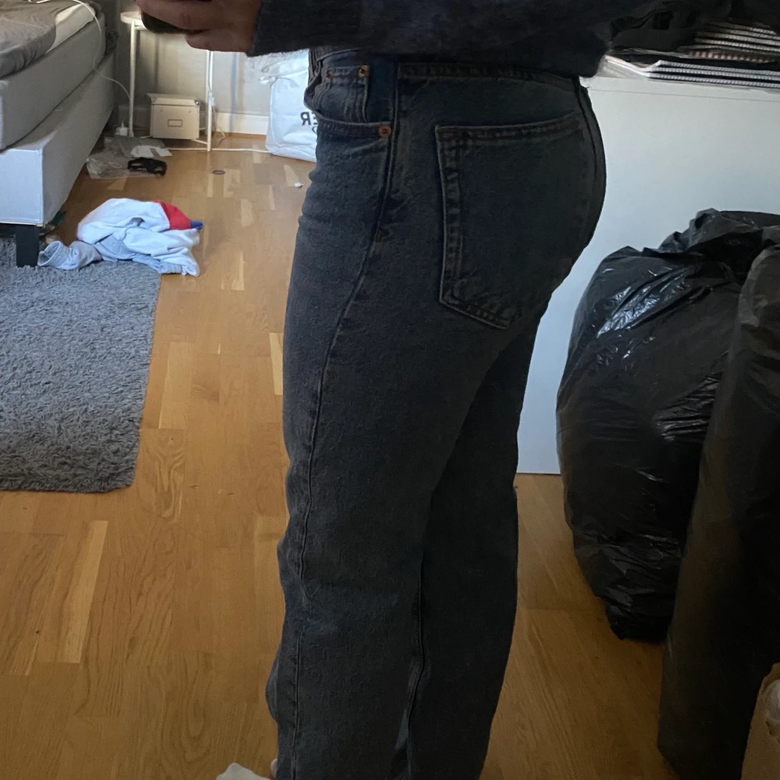 Zara midrise straight jeans - 90