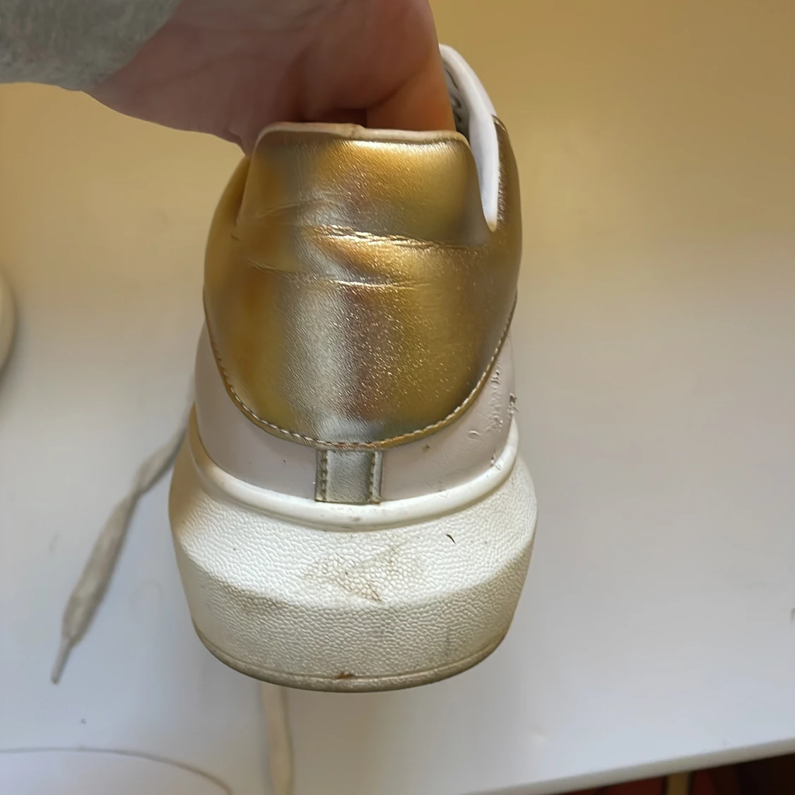 Asballa vita sneakers  - 90