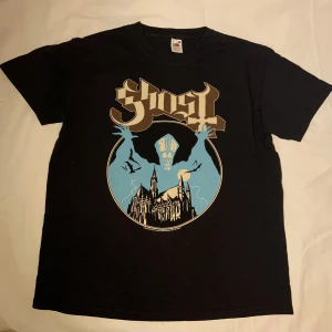 T-shirt  - Band t-shirt i bra kvalitet.