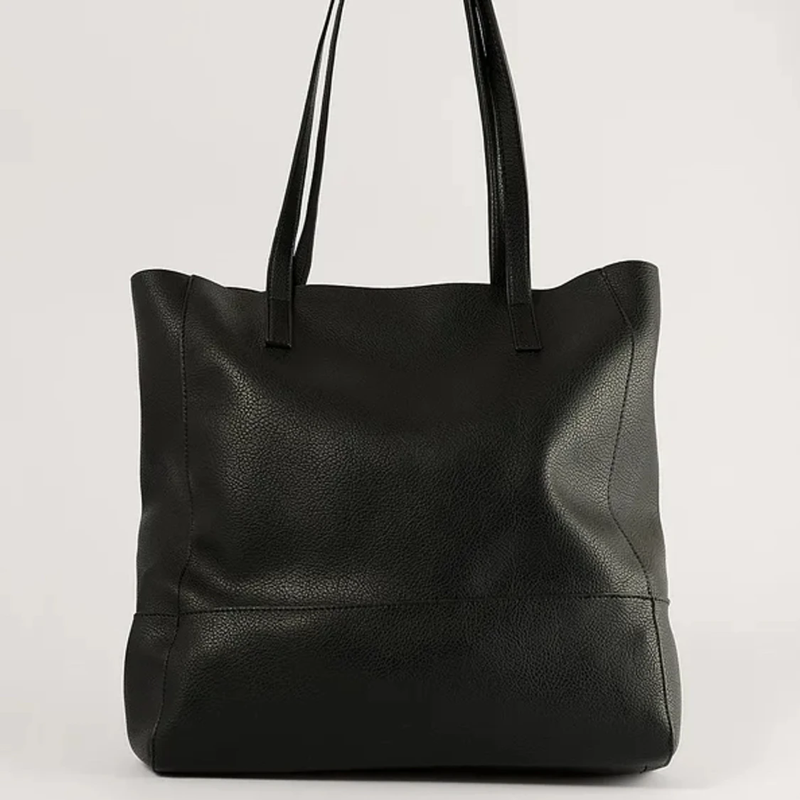 Toteväska i läderimitation  - 90