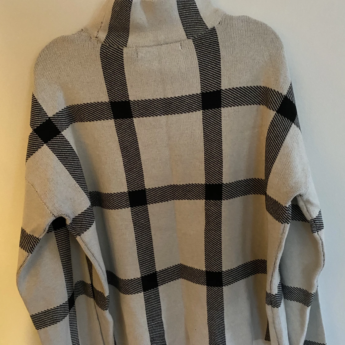 Finstickad tröja  - 90