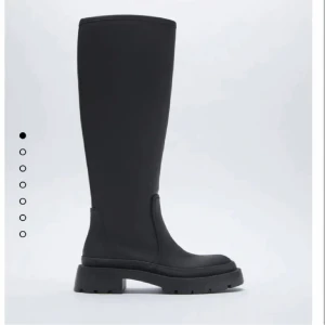 Zara boots - Säljer dessa, knappt använda kan komma ihåg att jag haft dom en gång🥴