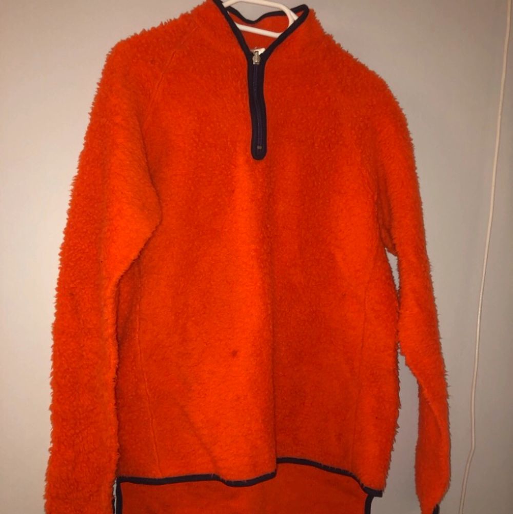 Orange Orange Helly Hansen vintage orange fleece | Plick