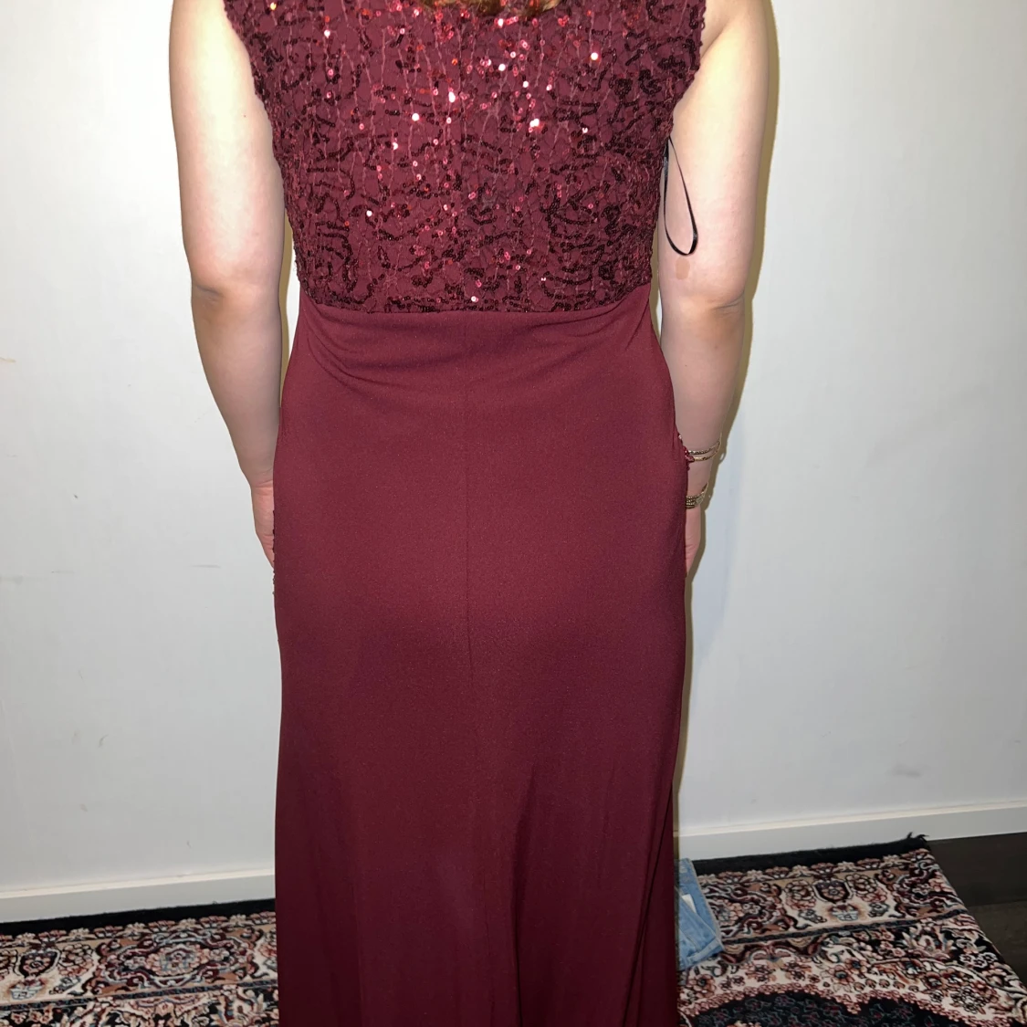 Bröllopsklänning srlk: M men passar S också