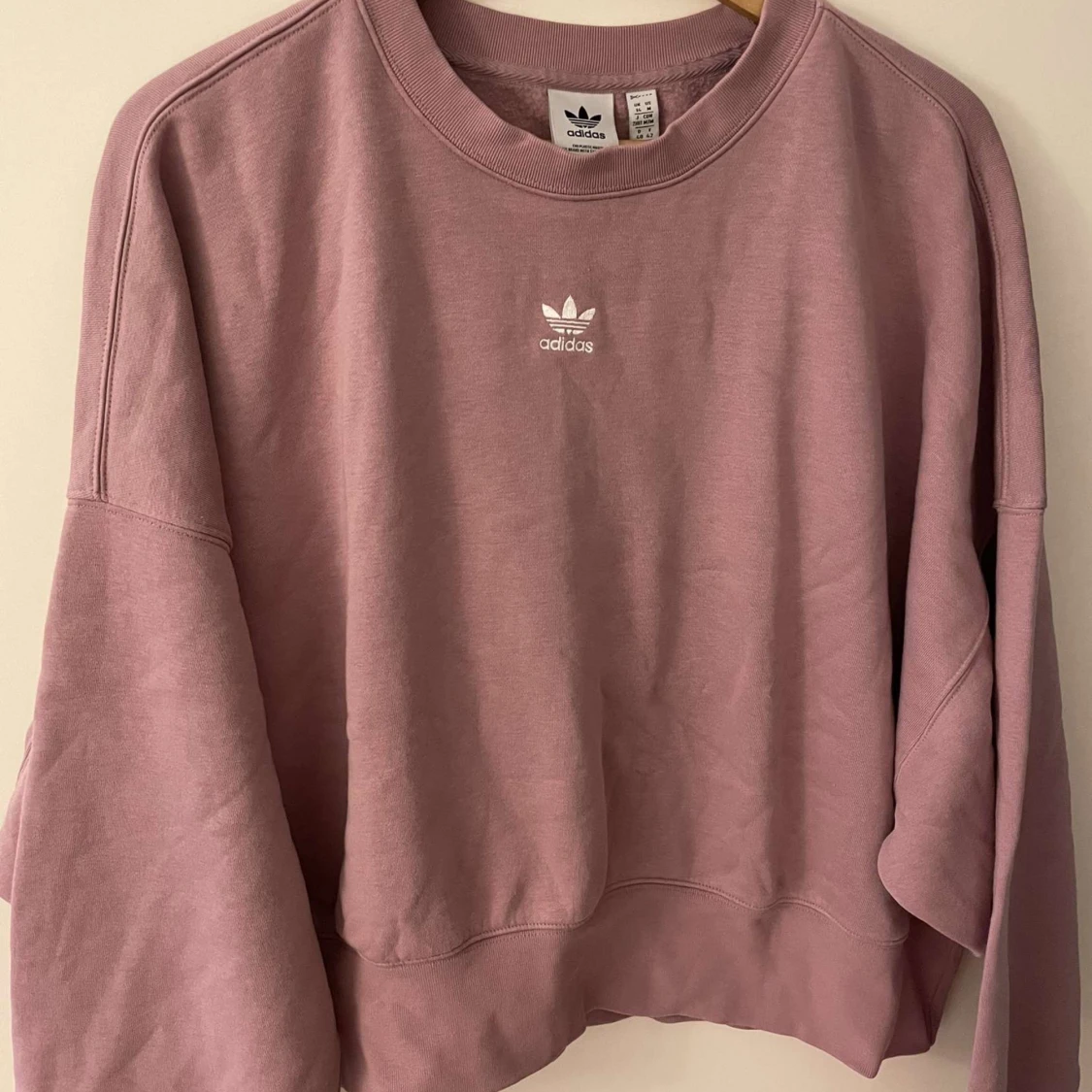 Adidas tröja storlek M