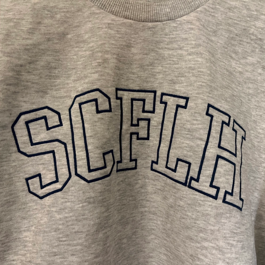 Tjocktröja - Ginatricot - 90