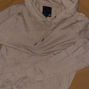 beige hoodie - hoodie i strl m, enbart testat den en gång - från lager 157!