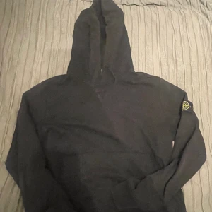Stone island Hoodie  - Köptips Stone island butik i Stockholm, kvitto och tags finns