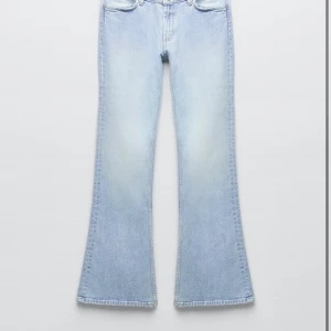 Bootcut jeans - Helt nya inte exakt samma jeans som på första bilden