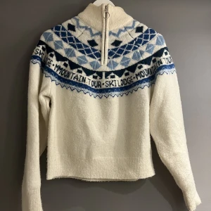 Stickad tröja  - En fin stickad tröja från ginatricot i storlek S