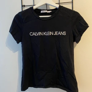 CK tröja - Från Calvin Klein Sparsamt använd  Inte längre min stil