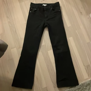  lågmidjade  - Har använt lite i fint skick