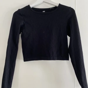 Träningströja  - Ribbad träningströja🖤