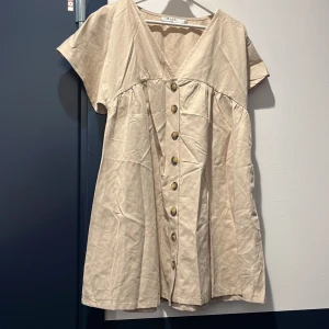 Klänning NAKD - Klänning från NAKD, kommer inte till användning för mig. 