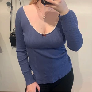 Odd Molly tröja - Blå långärmad Odd Molly tröja💕 Köpt i Odd Molly butiken💜 Sparsamt använd🥰