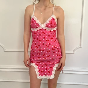 y2k klänning - storlek: S. möts i stockholm eller fraktar ❤️