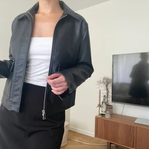 Skinnjacka perfekt skick - I perfekt skick! 