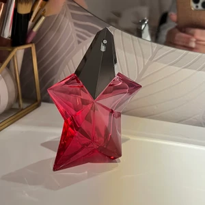 Parfym MUGLER - Parfym från MUGLER Angel Nova Refillable Eau de Parfum 30 ml (frakten ingår i priset) 💖