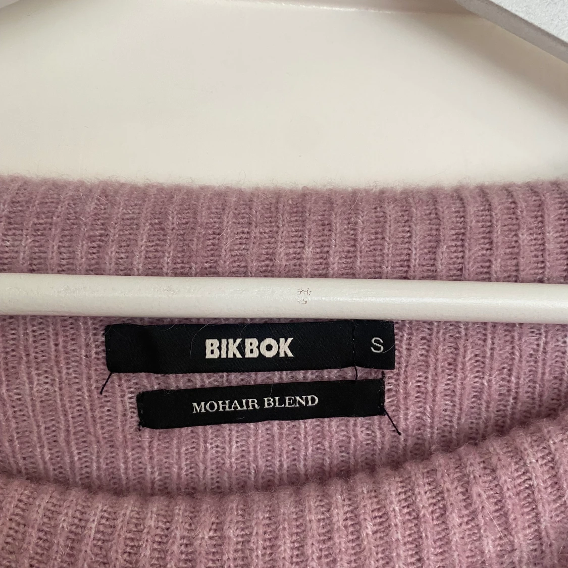 Lilarosa stickad tröja - 90