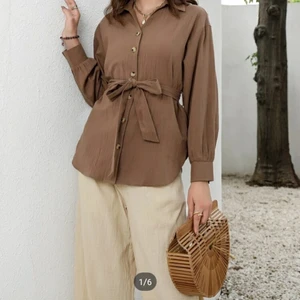 Blus/tröjor - Blus från Shein .Storlek M. Använd endast 1 gång.