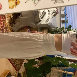 Vitt fin kjol  - Köpt här men aldrig använda  