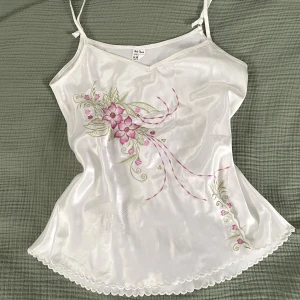  topp  - Super fin och skön topp!