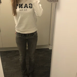 Gant tröja  - Jottefin gant hoodie som är använd 3-6 gånger men fint använt och inga fläckar eller hål 