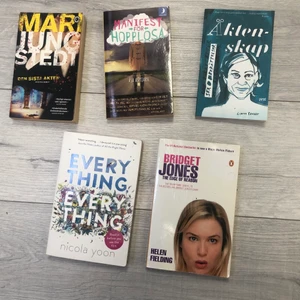 Böcker - 5 olika böcker alla har olika skick och pris. Har int wokats att skriva om alla men bridget Jones boken är köpt begagnad jag har aldrig använt den men det är i använt skick, inget som förstör texten. 