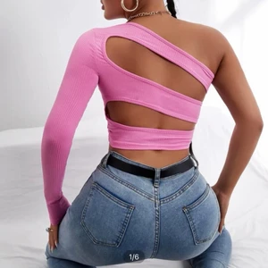 Oanvänd topp  - Från shein, helt oanvänd!  30kr + frakt 