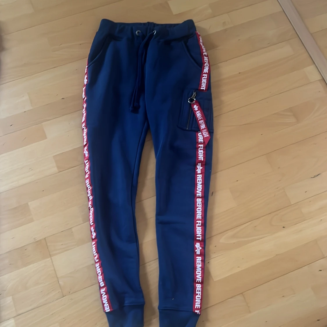 Alpha industries mjukisbyxor storlek Xs