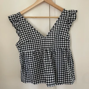 Rutig topp storlek S - Rutig topp i storlek S men passar också M 