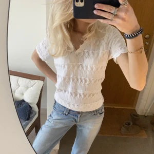 Stickad tshirt - Så sjukt snygg stickad tshirt från Kappahl, aldrig använd 