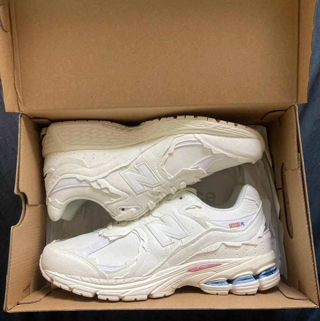 New balance 2002r proctection pack 