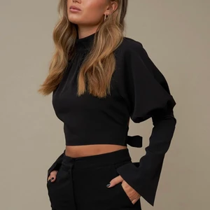 TOPP NAKD - Topp från Hanna Schönbergs kollektion med NA-KD. Storlek S. 