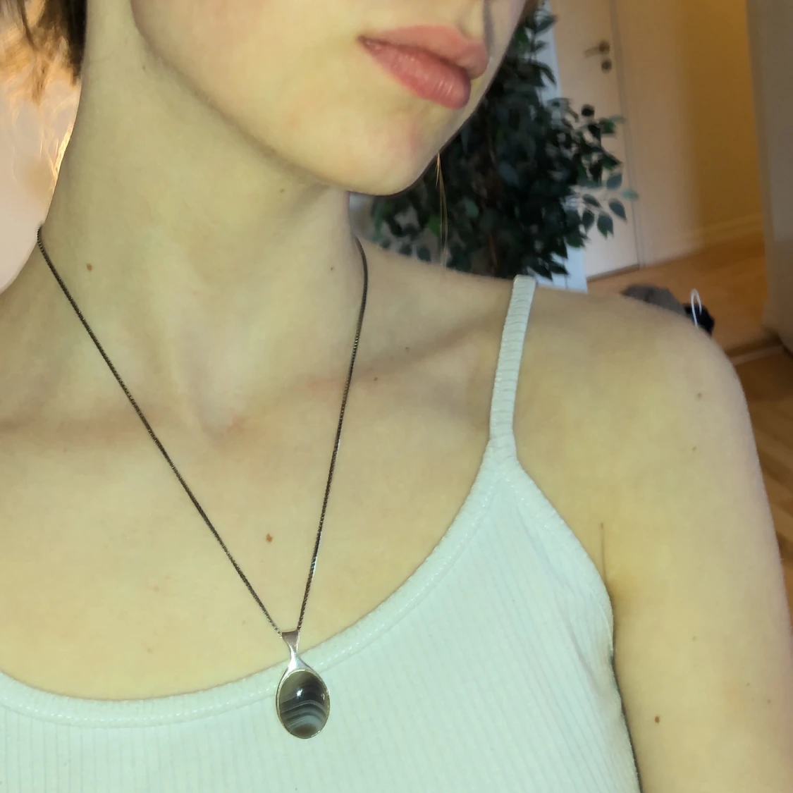 Halsband med grå Sten  - 90