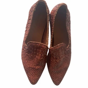 Vagabond handmade läderskor - Storlek 38. Väldigt bra skick, använda bara en gång. 