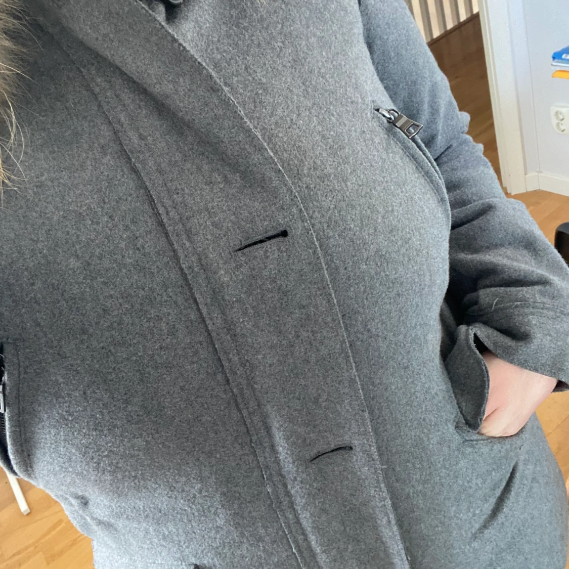 Grå jacka från Blonde nr 8  - 91