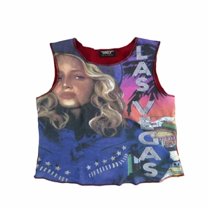 Linne - Så coolt linne som jag säljer då den inte roligt är min stil. Man kan pruta på priset!