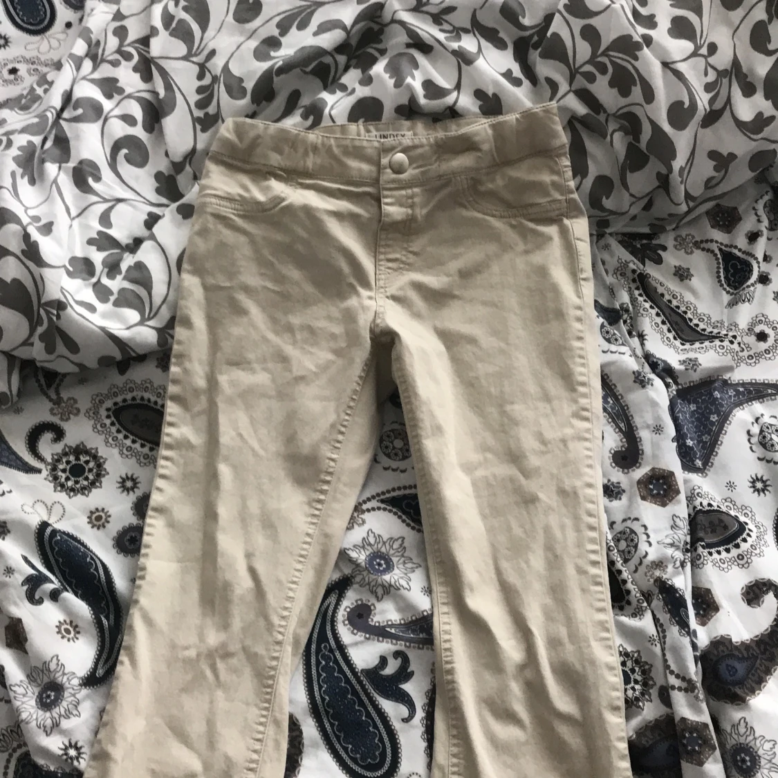 Sjukt fina lågmidjade jeans!❤️ 146, 10-11 år