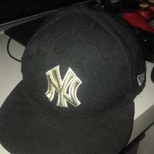 New york yankees keps - Gammal, passar it längre o bra skick