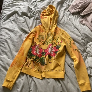 Ed Hardy kofta - Jättefin & cool Ed Hardy kofta. Knappt använd. Kan mötas upp eller frakta.